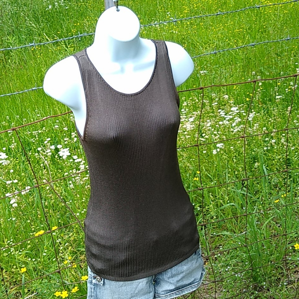 Linda Allard viscous tank top size small